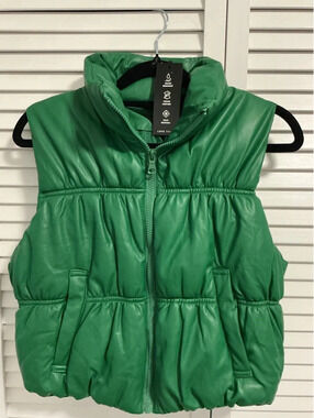 Small Love Tree Vest 558